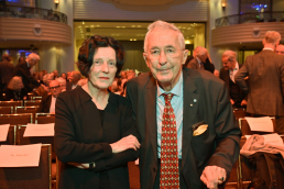 Herta Müller mit Stiftungsvorsitzendem Dr. Klaus P. Arnold